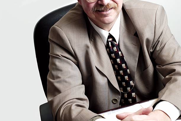 专员 - zhuān yuán