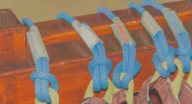 欠条 - qiàn tiáo