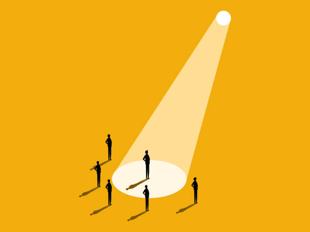 定睛 - dìng jīng