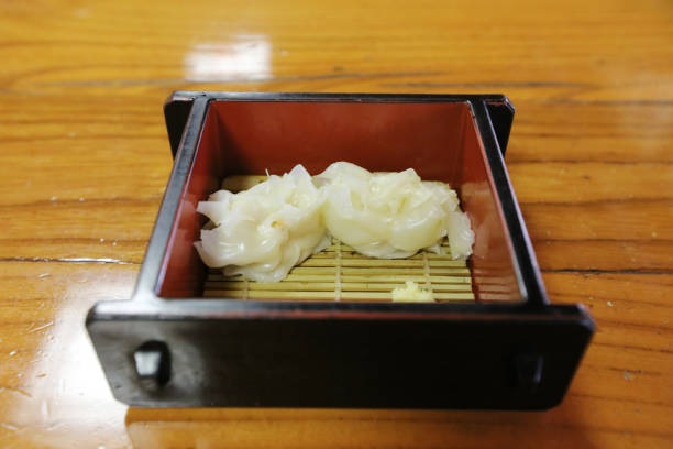 准绳 - zhǔn shéng