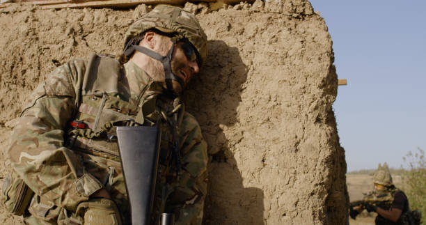 当兵 - dāng bīng