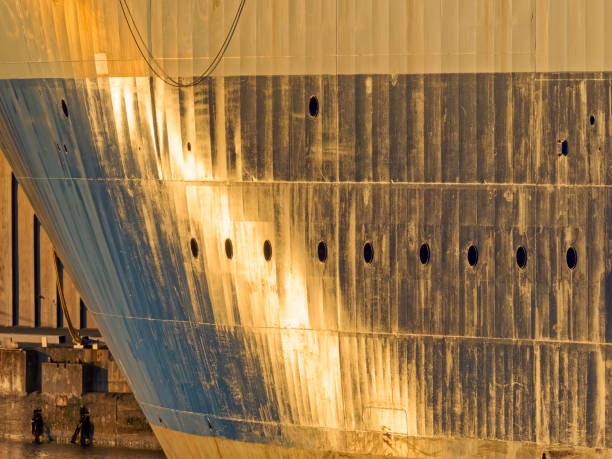 船身 - chuán shēn