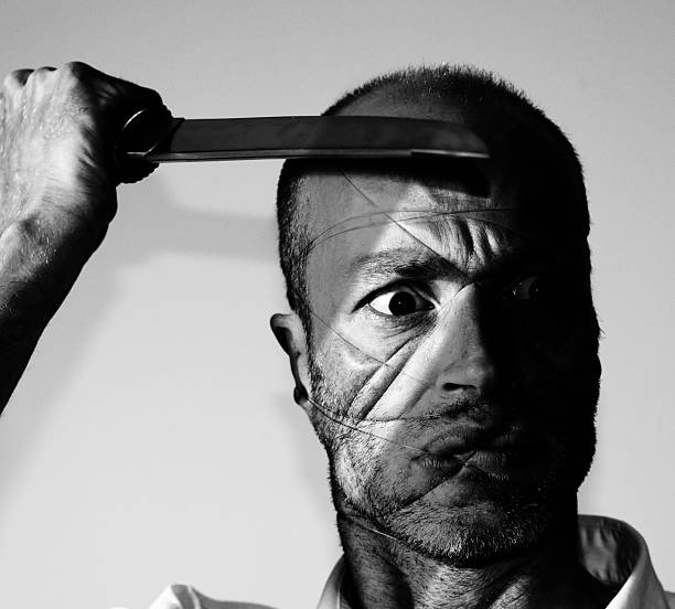 翘首 - qiáo shǒu