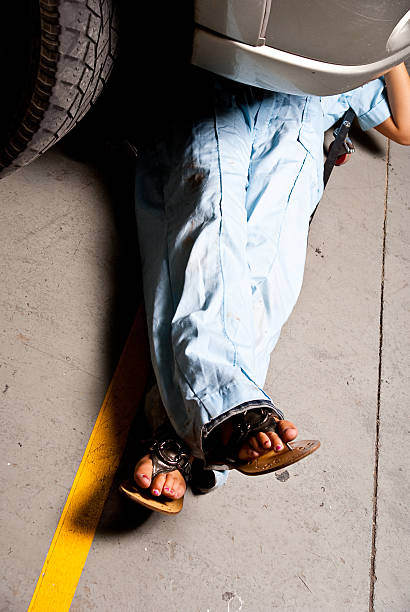 沉陷 - chén xiàn