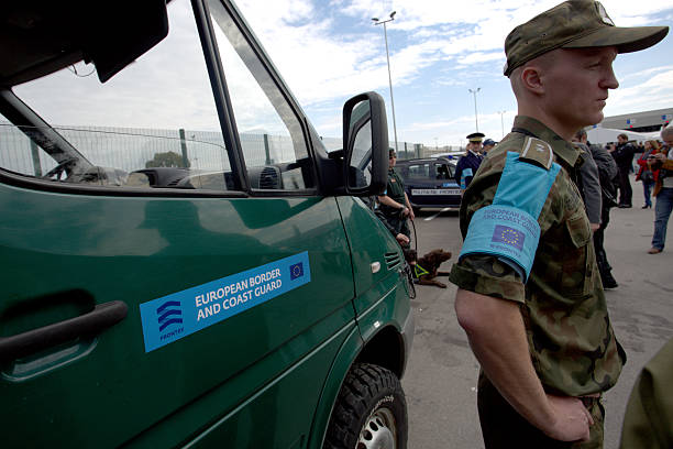 边防 - biān fáng