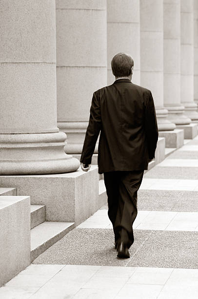 执政 - zhí zhèng