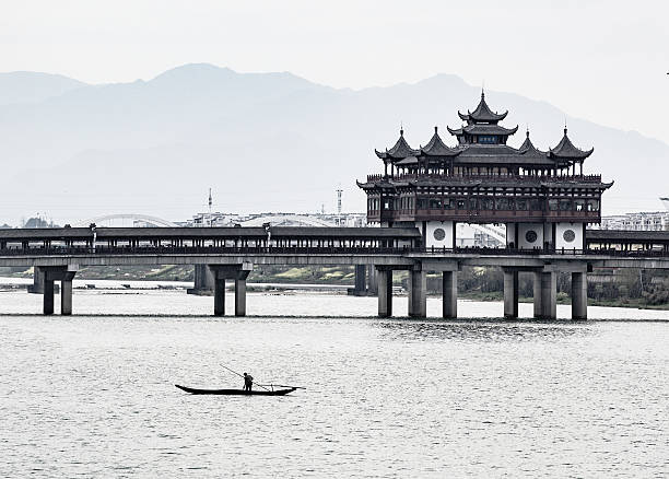 孔桥 - kǒng qiáo