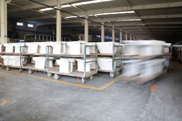 出厂 - chū chǎng