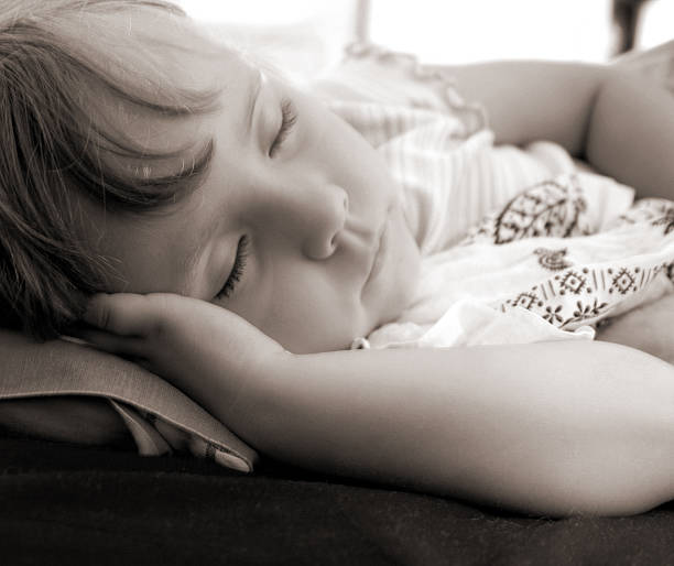 睡着 - shuì zháo