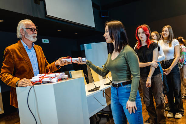 授奖 - shòu jiǎng