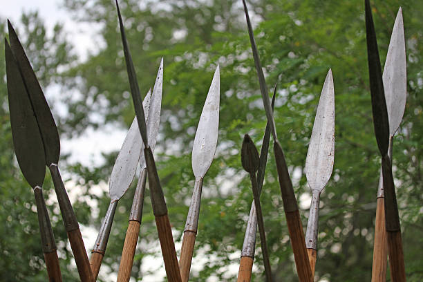 长矛 - cháng máo