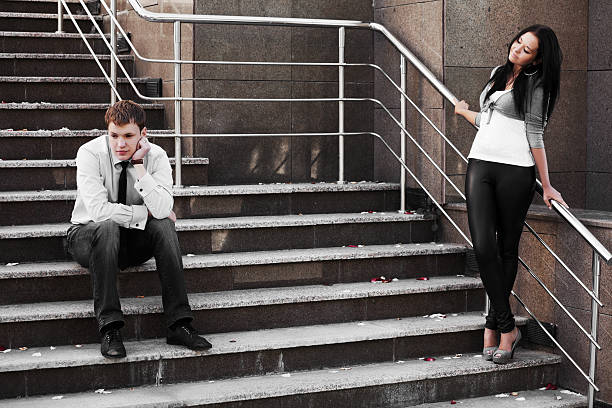 情面 - qíng miàn