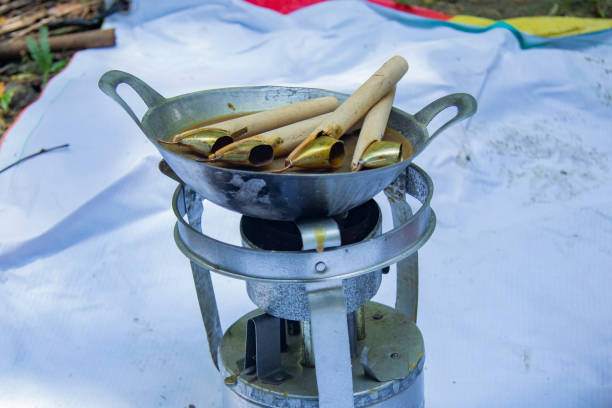 掌灶 - zhǎng zào