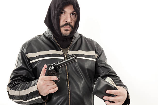 强盗 - qiáng dào