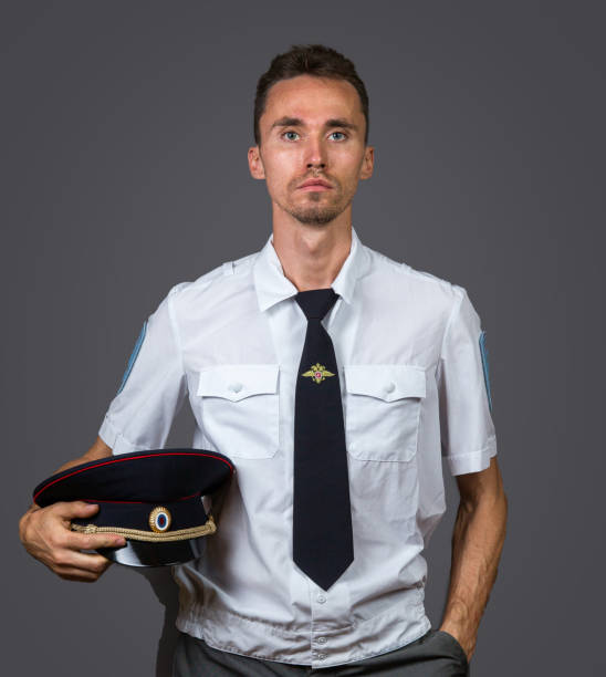 中师 - zhōng shī