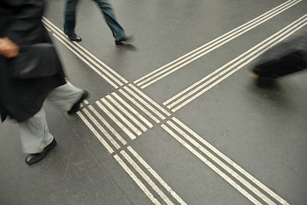 横穿 - héng chuān