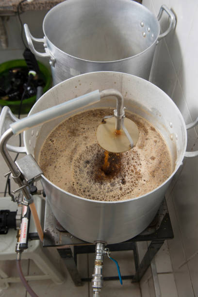 酿造 - niàng zào