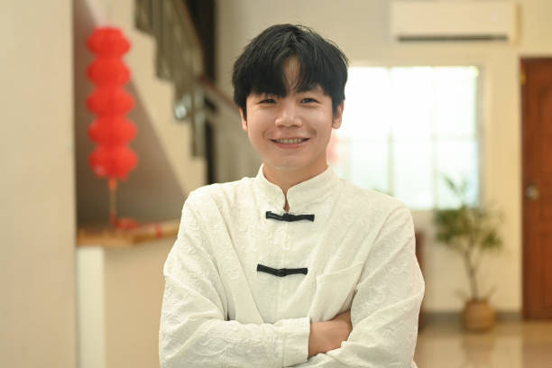 横陈 - héng chén