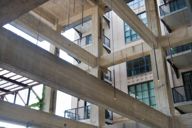 悬梁 - xuán liáng