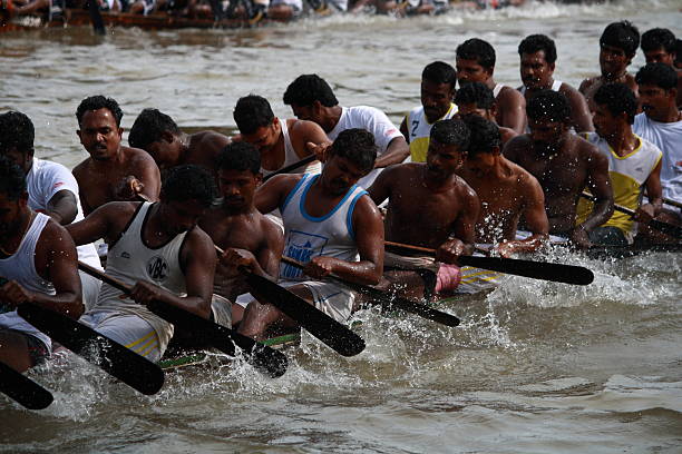 赛船 - sài chuán