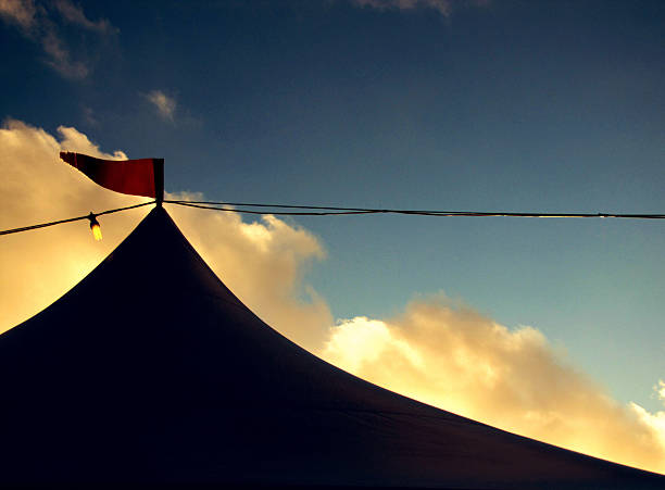 观瞻 - guān zhān