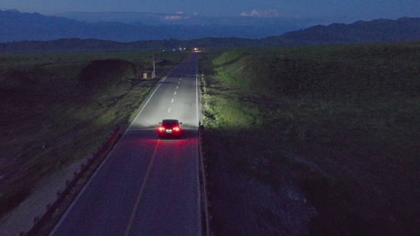 晚上 - wǎn shàng