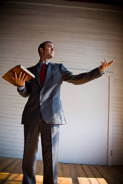 宣讲 - xuān jiǎng