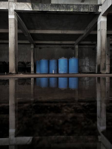 水窖 - shuǐ jiào