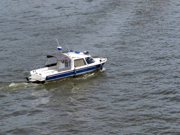 水警 - shuǐ jǐng