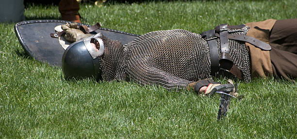 铠装 - kǎi zhuāng