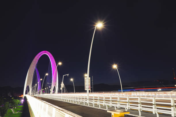 照亮 - zhào liàng