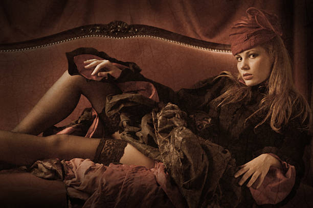 衰落 - shuāi luò