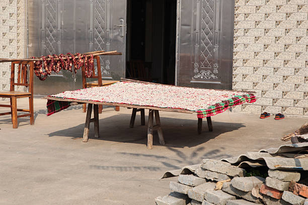 晾台 - liàng tái