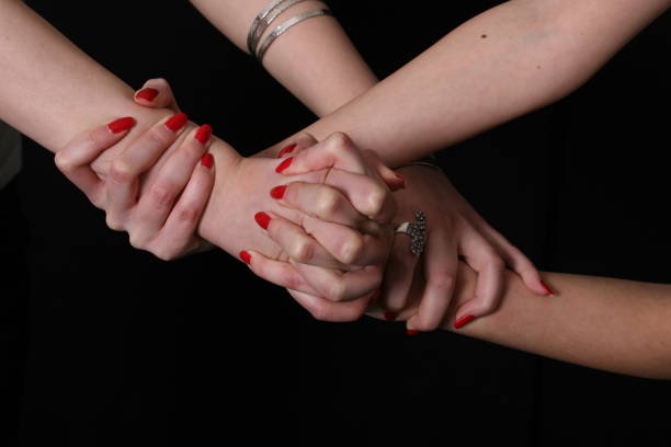 电源 - diàn yuán