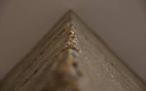 棱边 - léng biān