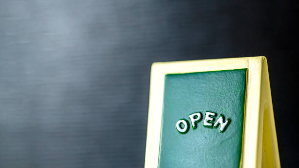 敞开 - chǎng kāi