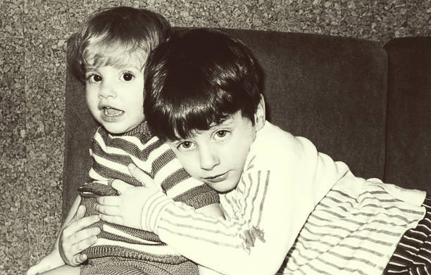 年兄 - nián xiōng