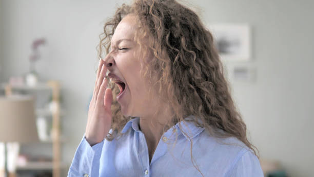 凝听 - níng tīng