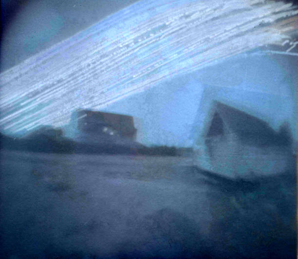 针孔 - zhēn kǒng