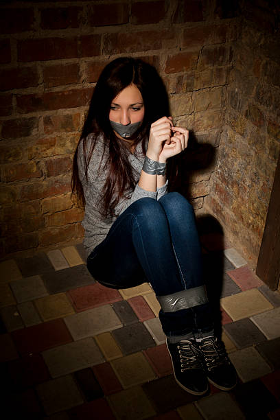 绑票 - bǎng piào